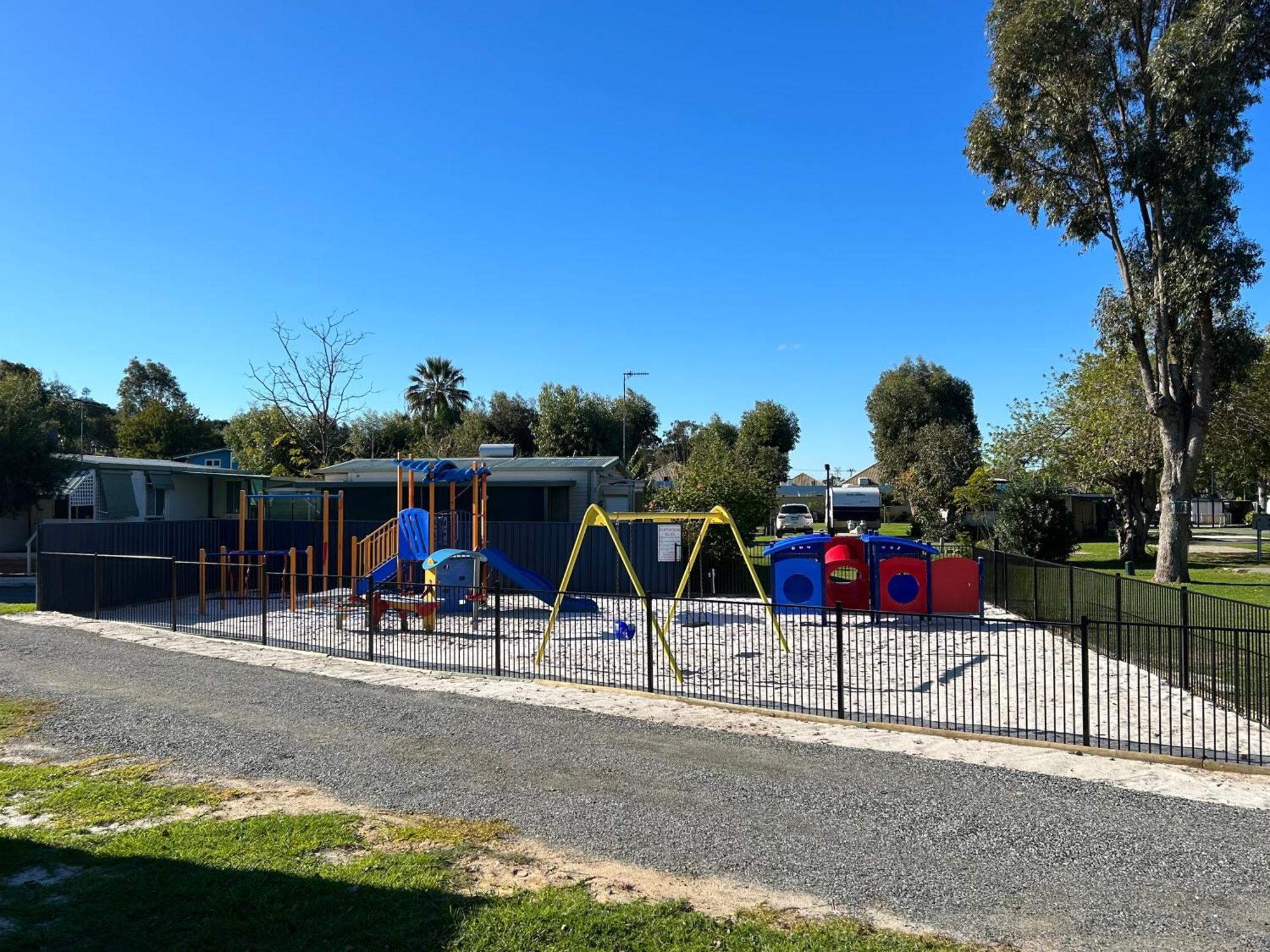 Mandurah Coastal Holiday Park Eksteriør bilde